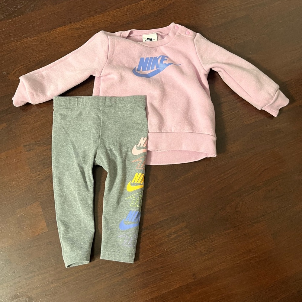 Nike legging and sweatshirt